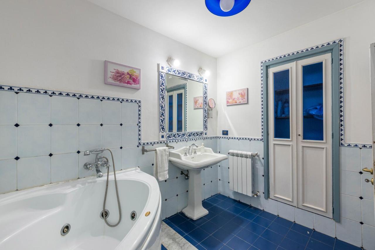 Vicere' Apartment Maqueda Palermo Eksteriør billede